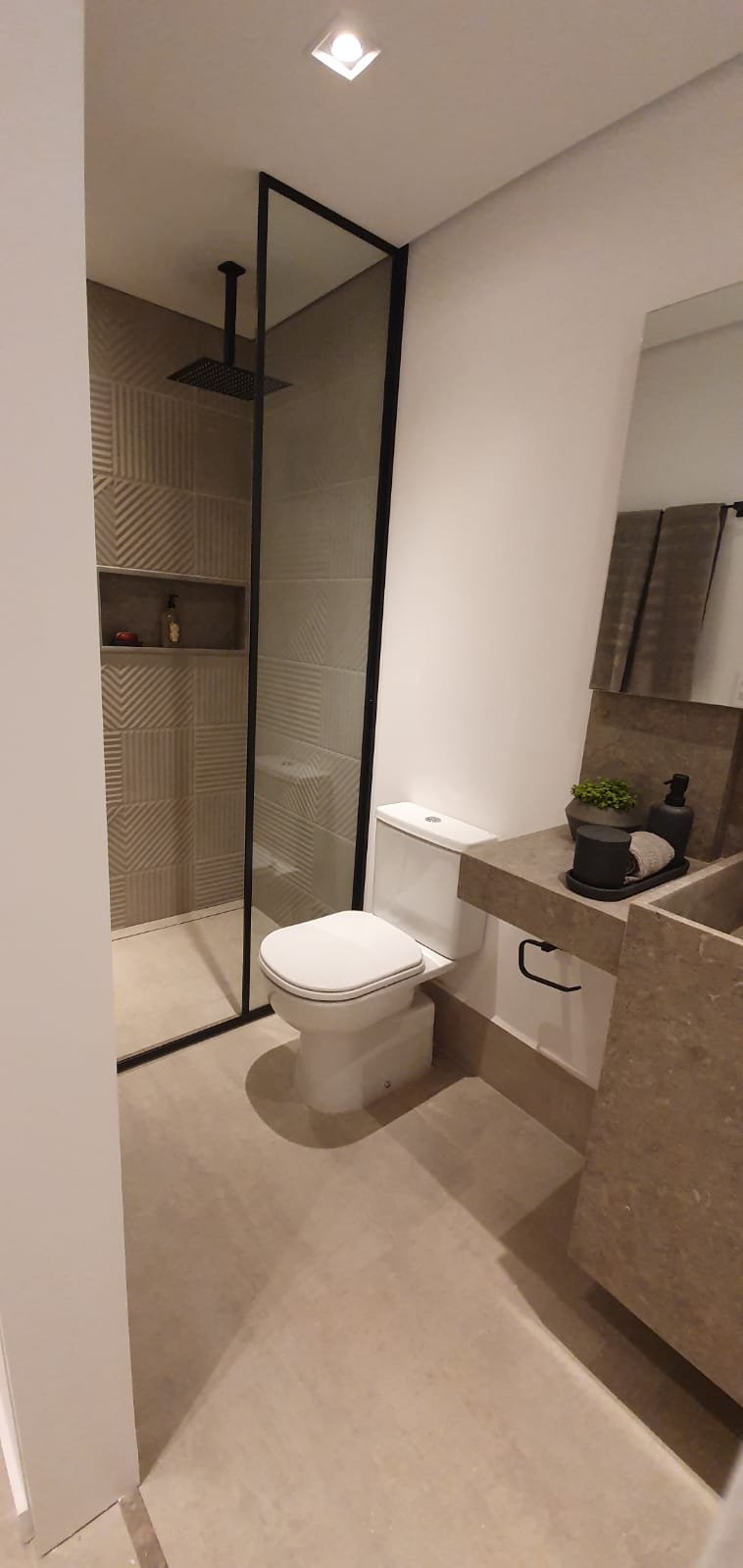 Banheiro em Studio de alto padrão em Pinheiros, Sp