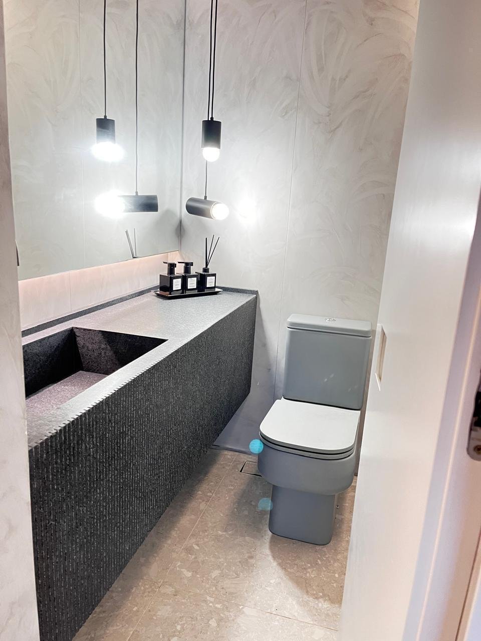 Banheiro em apartamento cobertura no Alto de Pinheiros, São Paulo